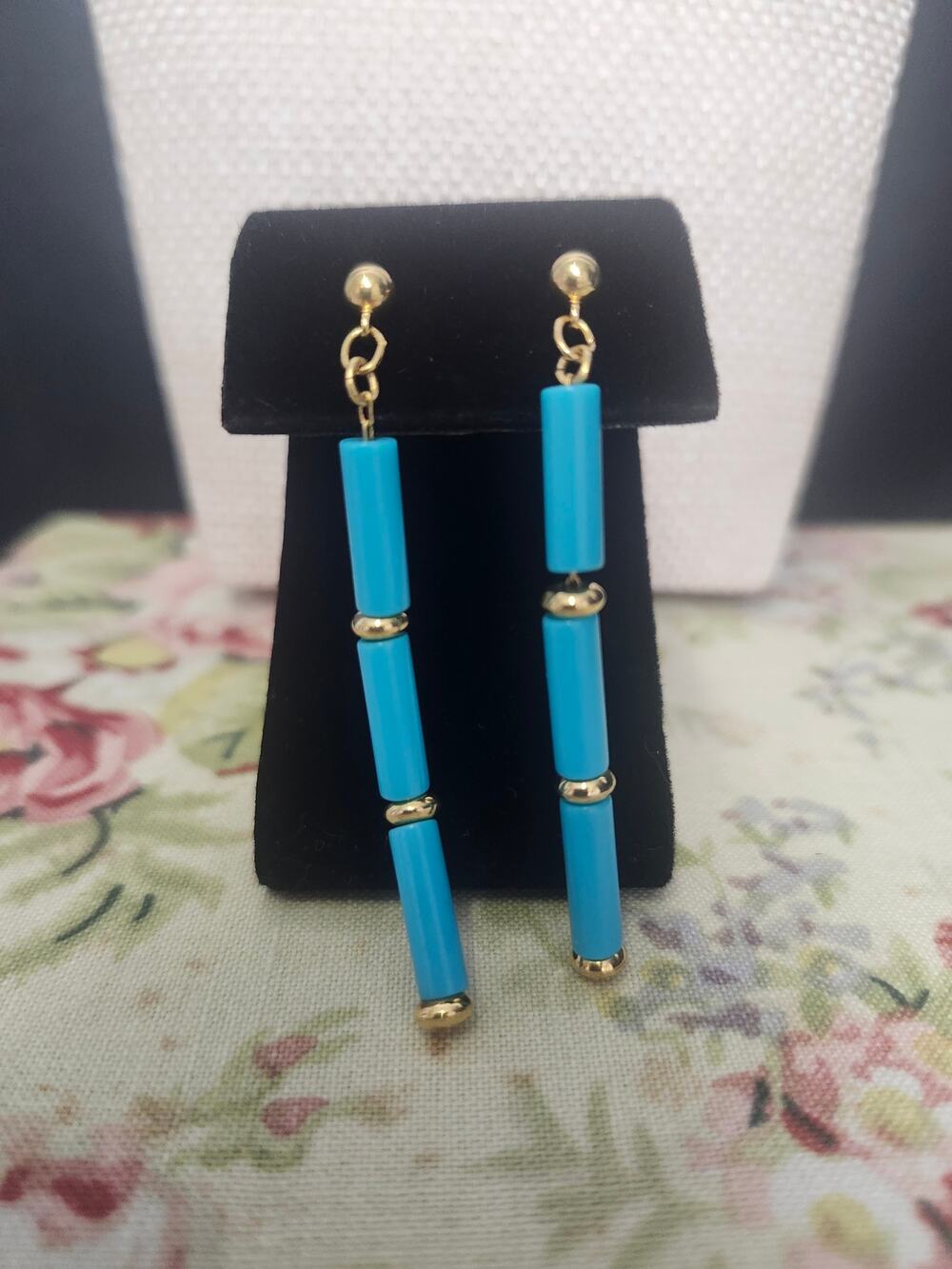"Color Play" line from 1986 earrings feature turquoise gold dangle drop Avon